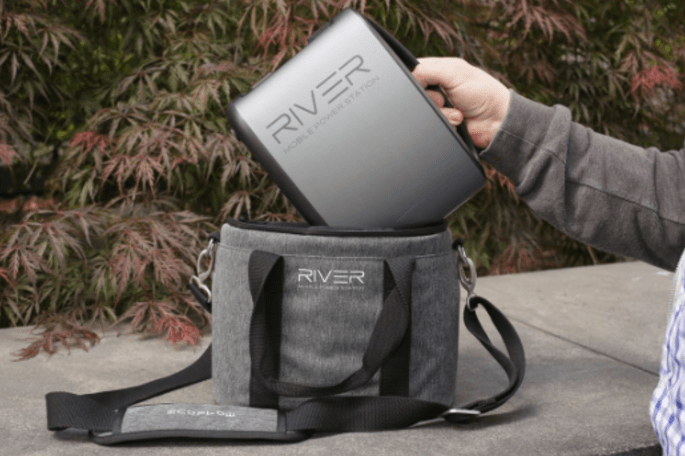 RIVER MOBILE POWER BANK